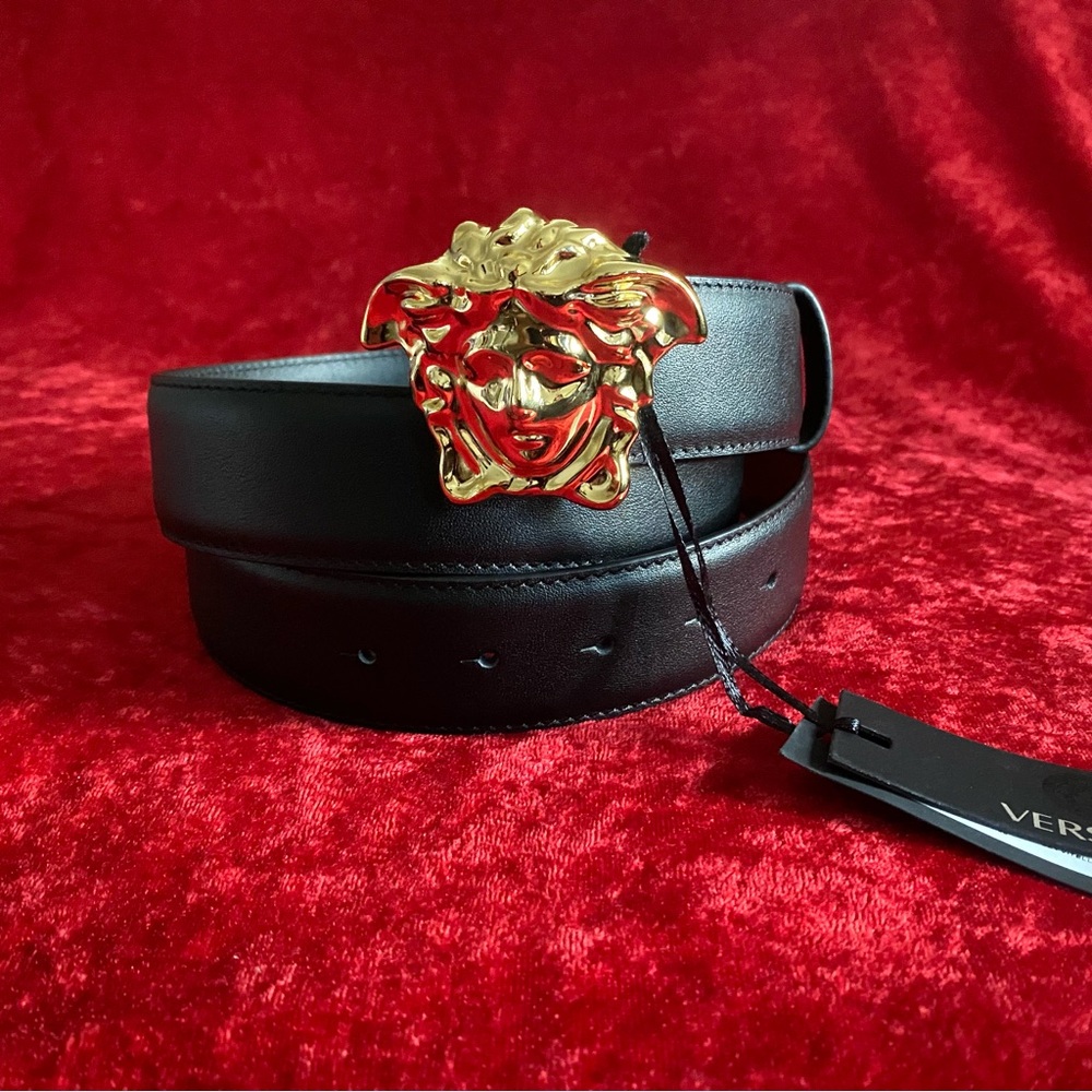 Versace La Medusa Belt with Gold Medusa Buckle NWT (retail $570) Free S/H
